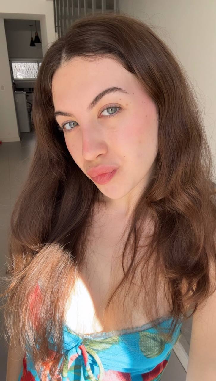 Nude girl Amber in Anda