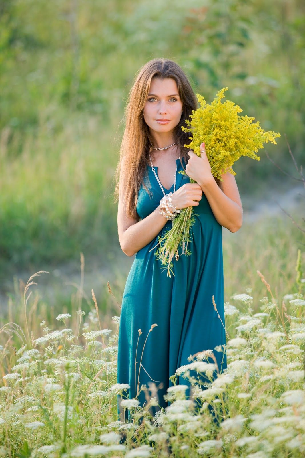 Slavic women in Anda