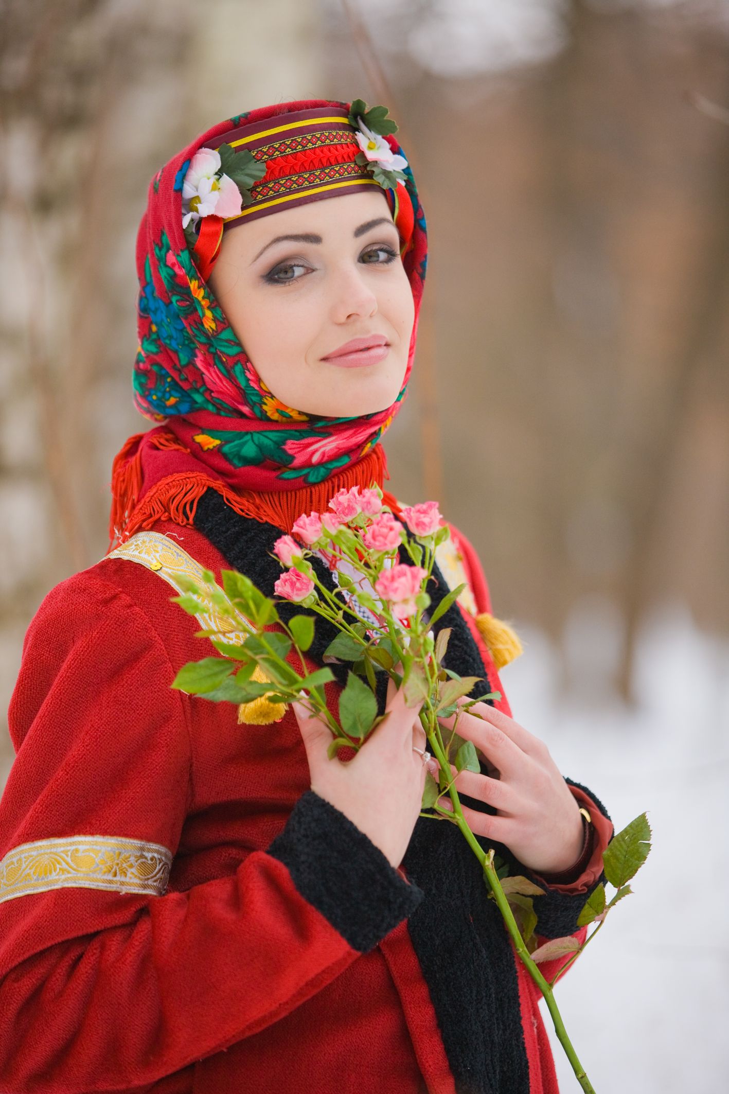 Sexy girl Girls in Slavic costumes in Anda